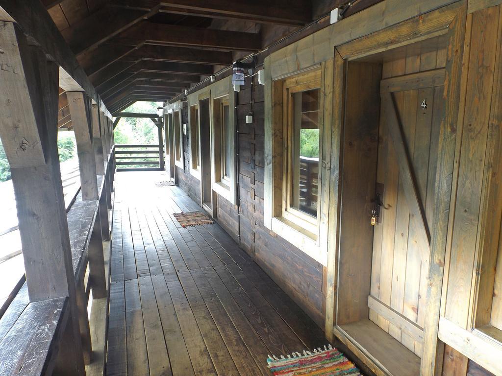 Hotel Cabana La Noi Rîşnov Exterior foto