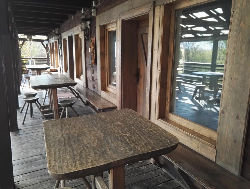 Hotel Cabana La Noi Rîşnov Exterior foto